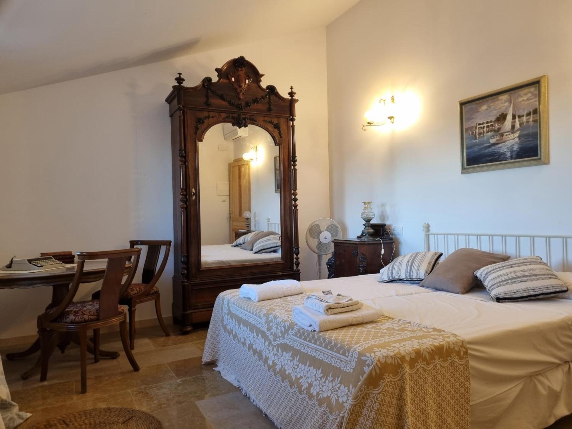 Castell Granadella Hotel L'Ampolla Exterior photo